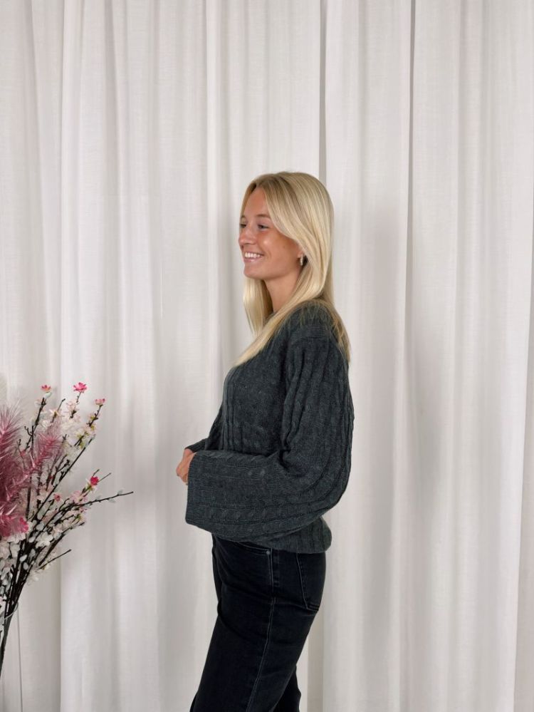 Denice Cable Knit Grey