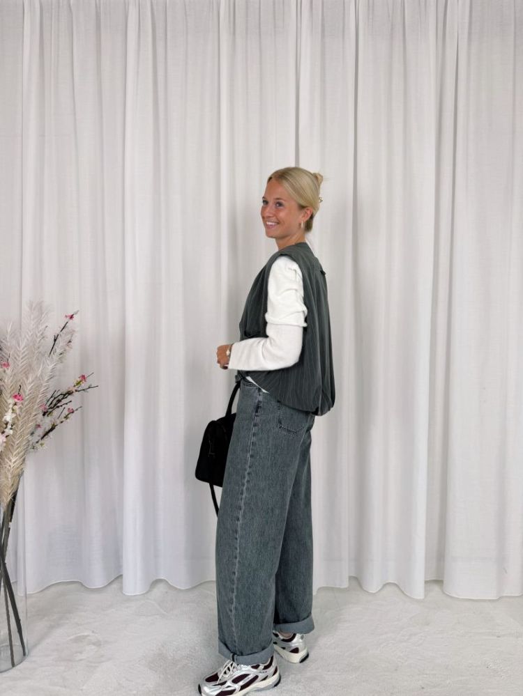 Brune Barrel Jeans Grey