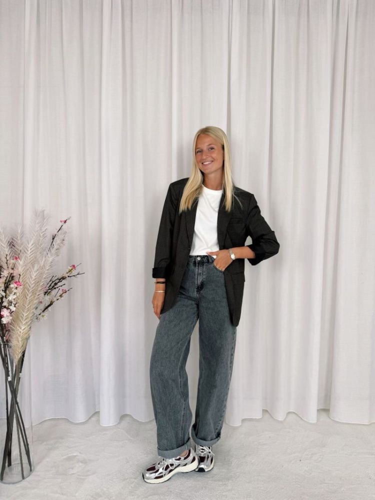 Brune Barrel Jeans Grey