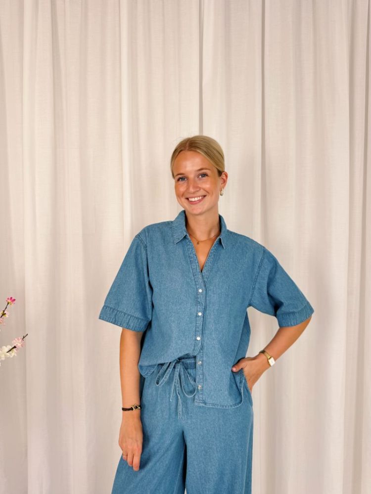 Jade Denim Shirt Medium Blue Cha
