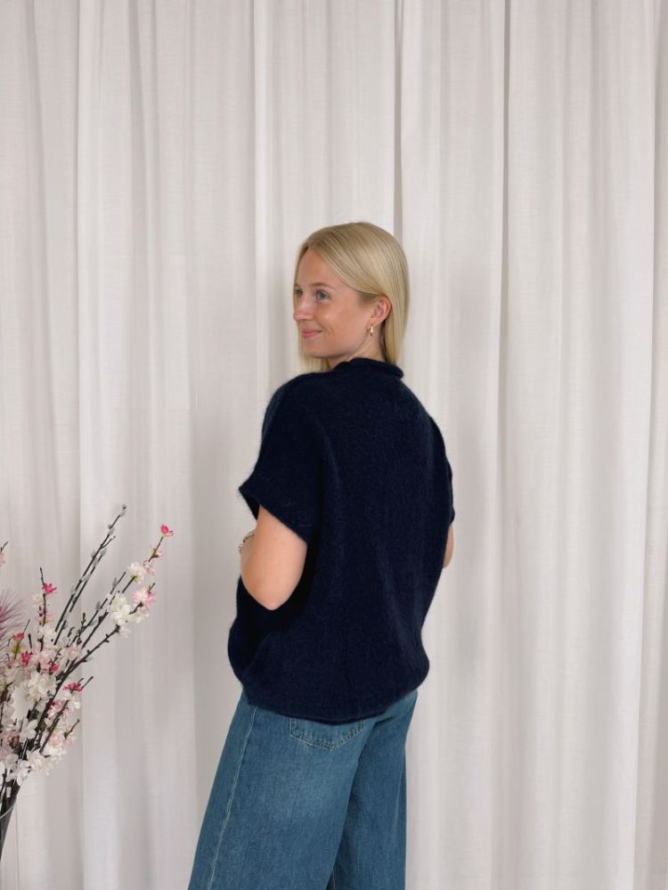 Jolien Sleeveless Knit Marine Blue