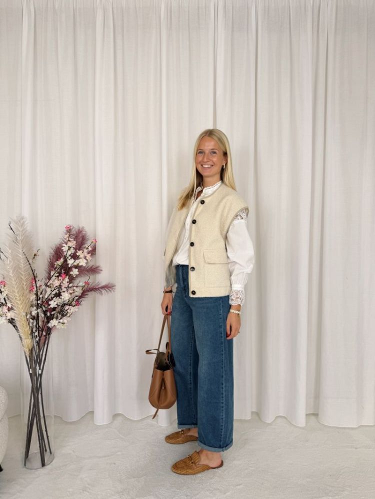 Leona Vest Whisper White