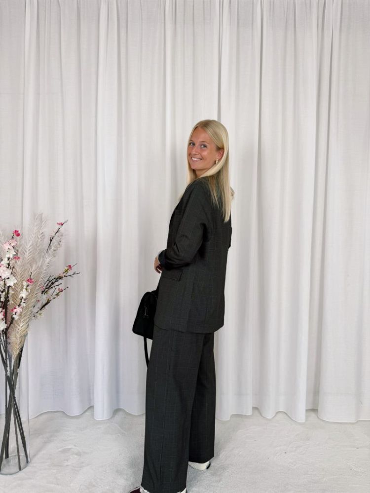 Lenora Blazer Dark Grey Check