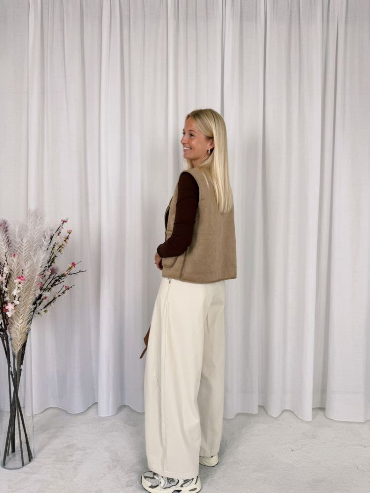 Linn Reversible Teddy Vest Desert Taupe