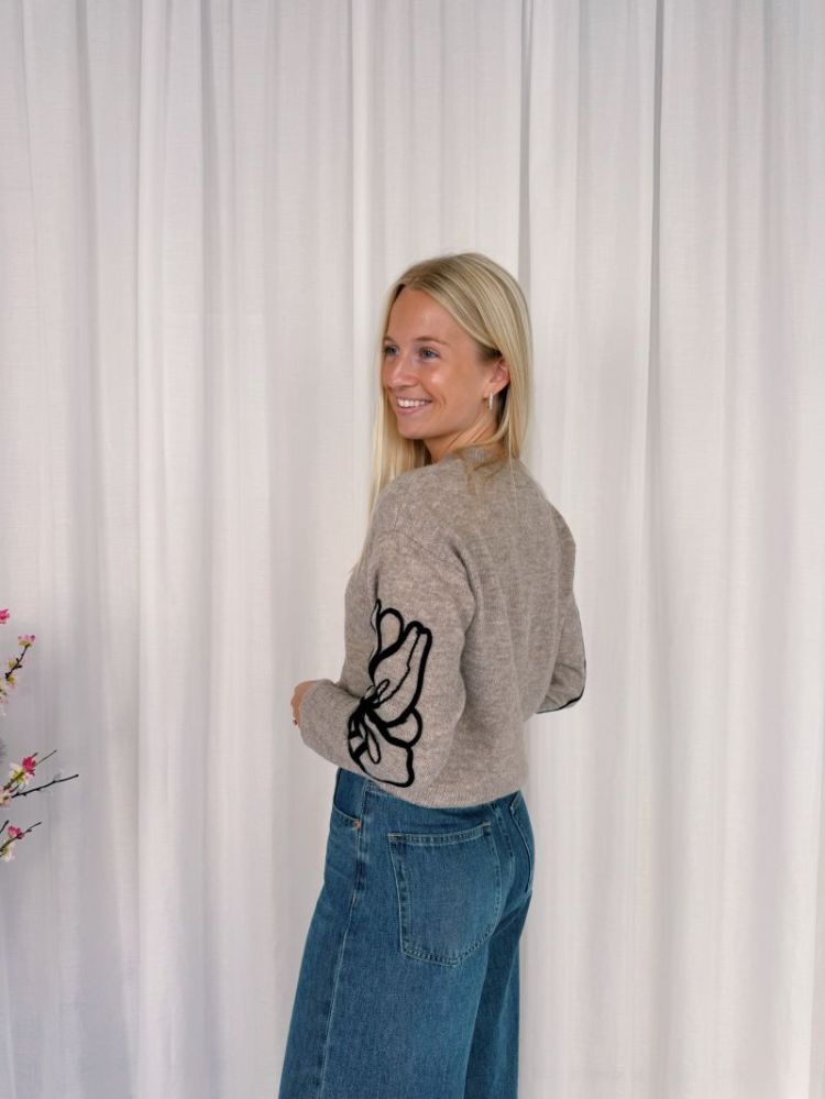 Erin Embroidery Pullover Desert Taupe / 