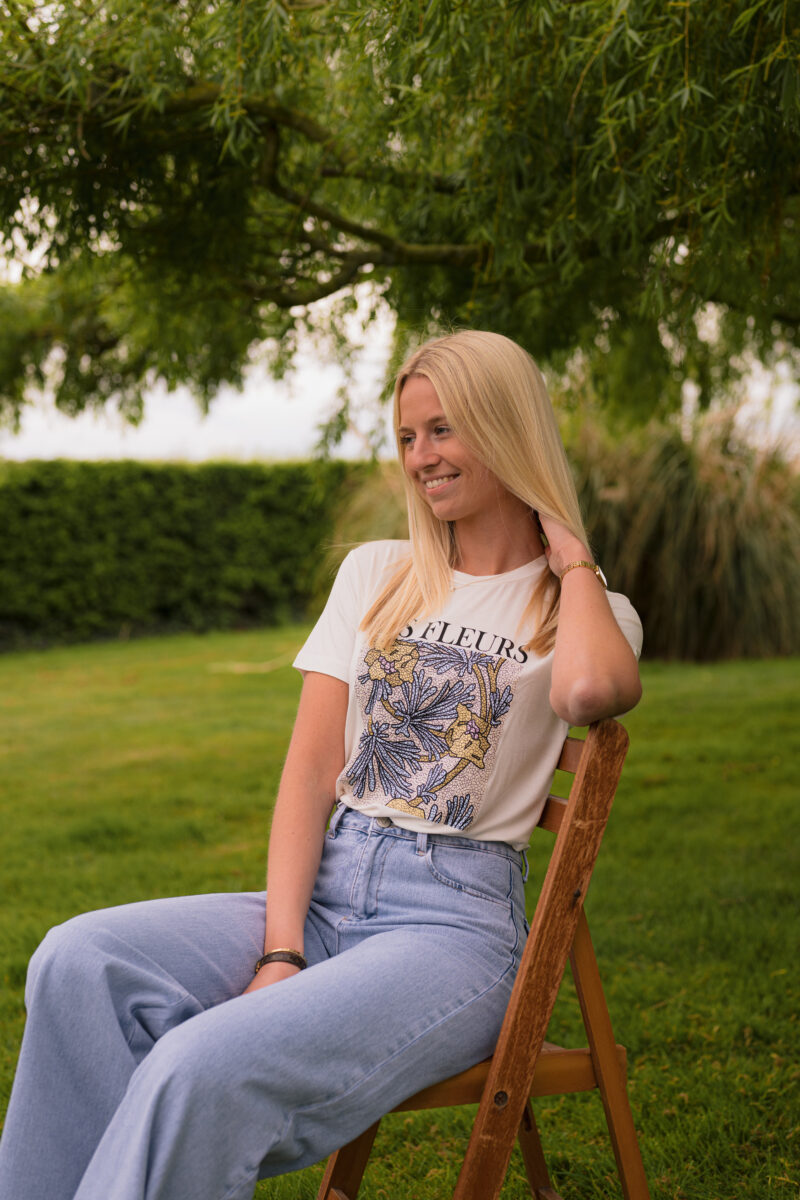 Julie T-Shirt - Chalk